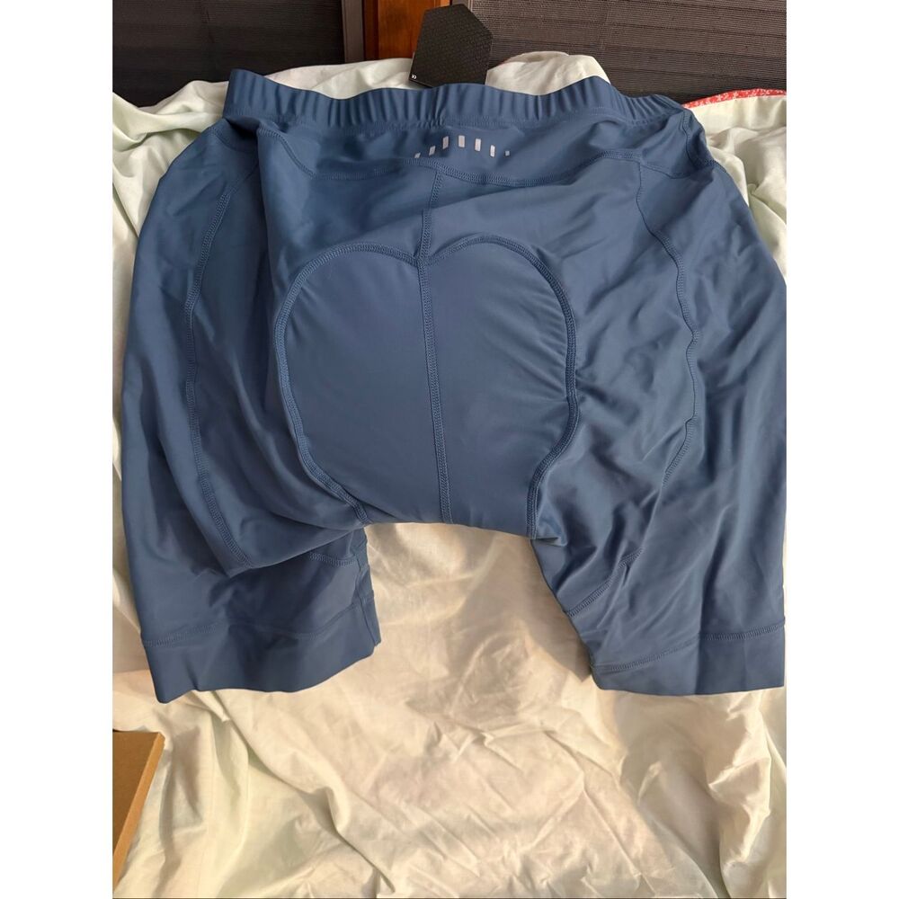 Biking shorts